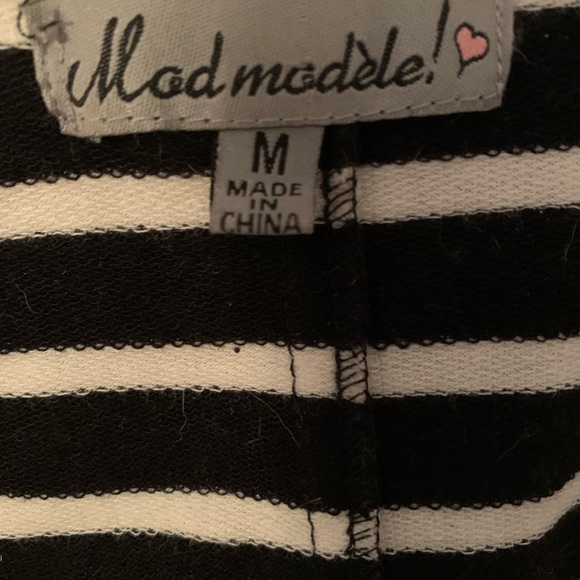 💥🌟SALE- 2 for $20-🌟💥 Mod Modele jacket,t-shirt material, stripes,med - Picture 3 of 4